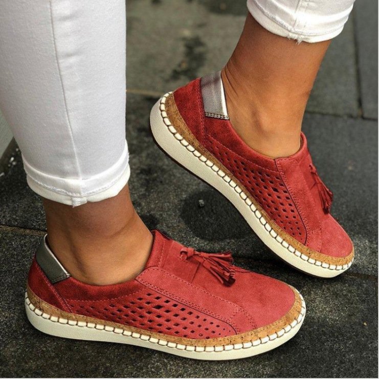 CD | Adidași slip-on cu detaliu ciucure