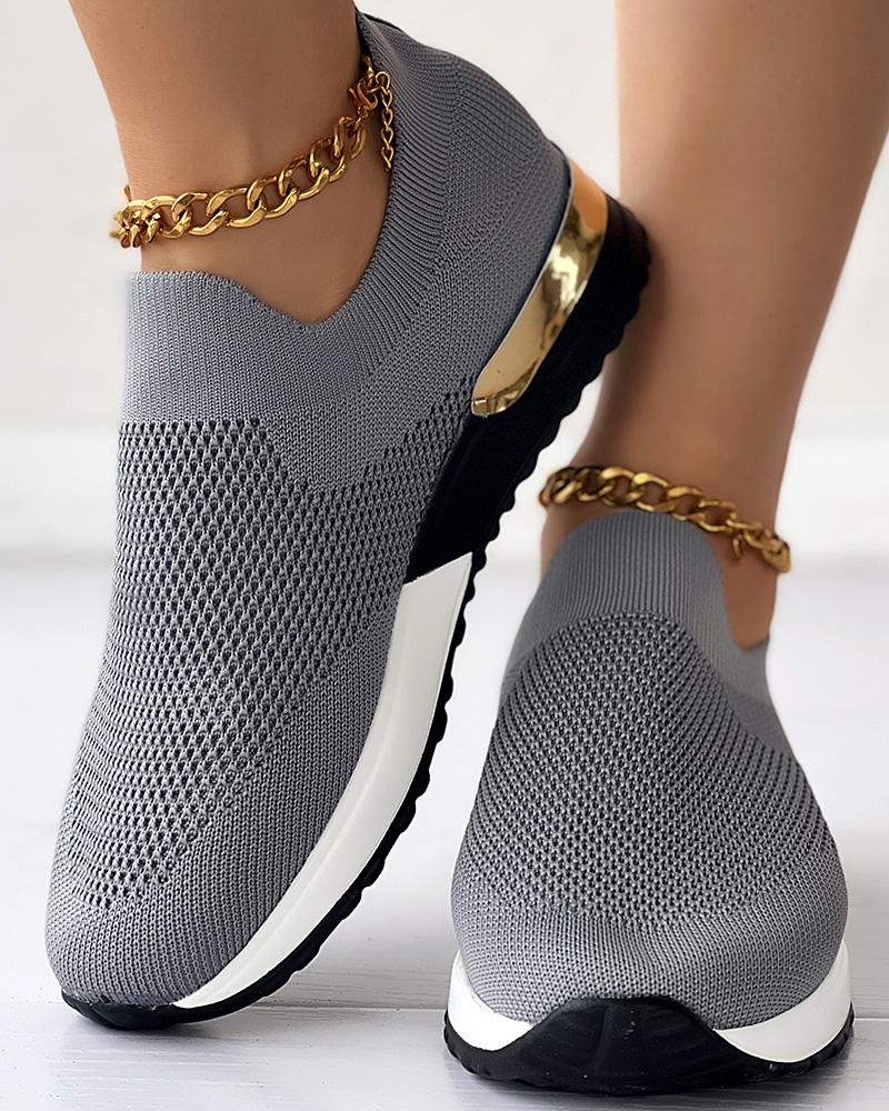 CD | Adidași slip-on relaxați și confortabili