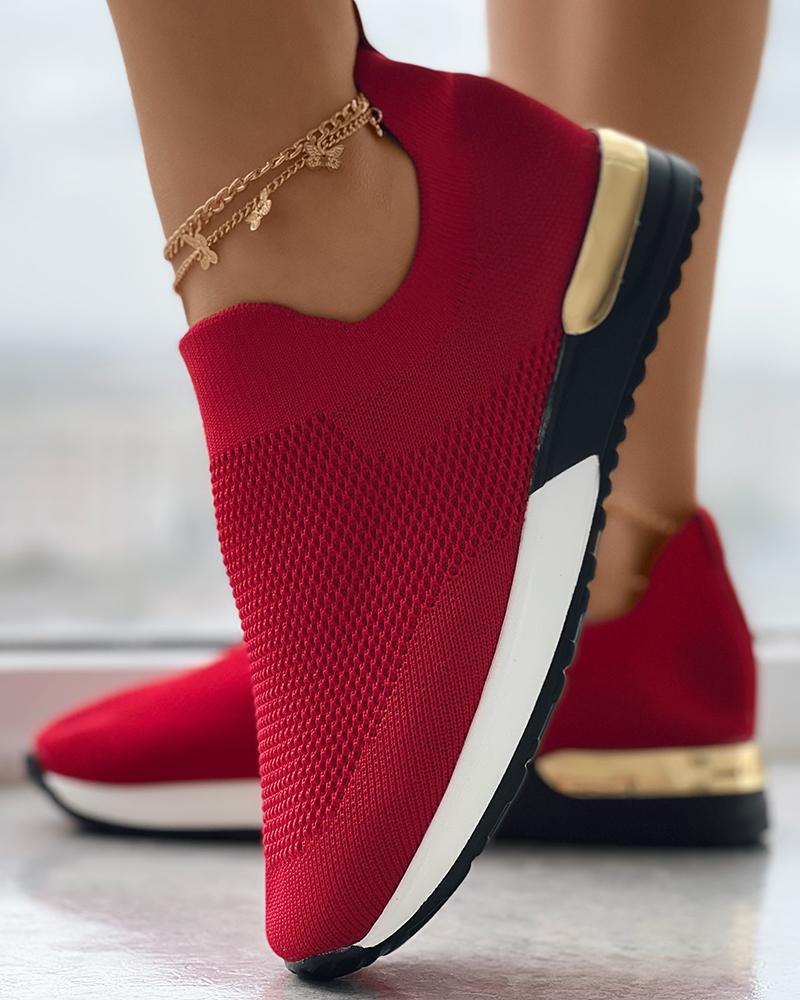 CD | Adidași slip-on relaxați și confortabili