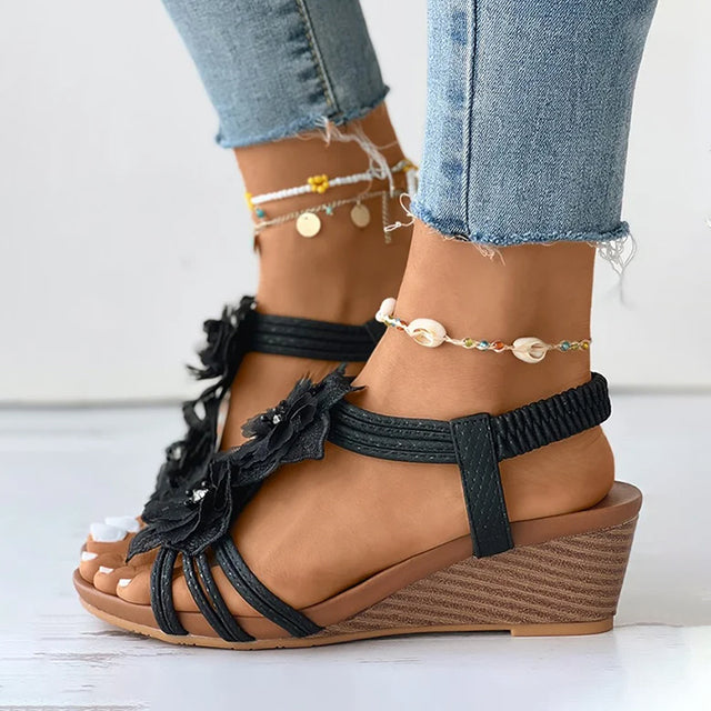 CD | Sandale wedge cu ornamente florale