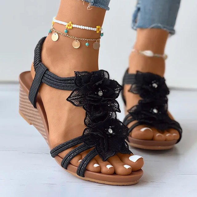 CD | Sandale wedge cu ornamente florale