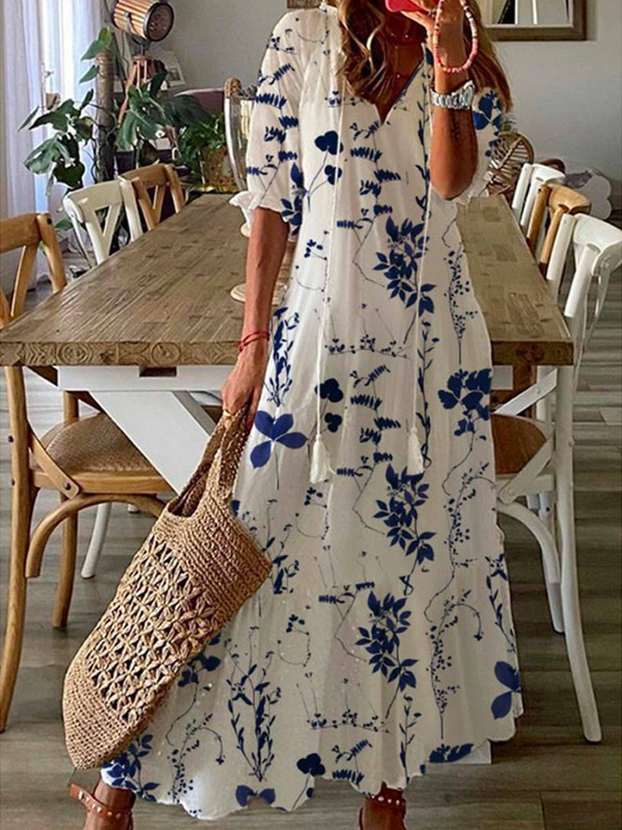 CD | Rochie maxi albastră cu decolteu floral în formă de inimă