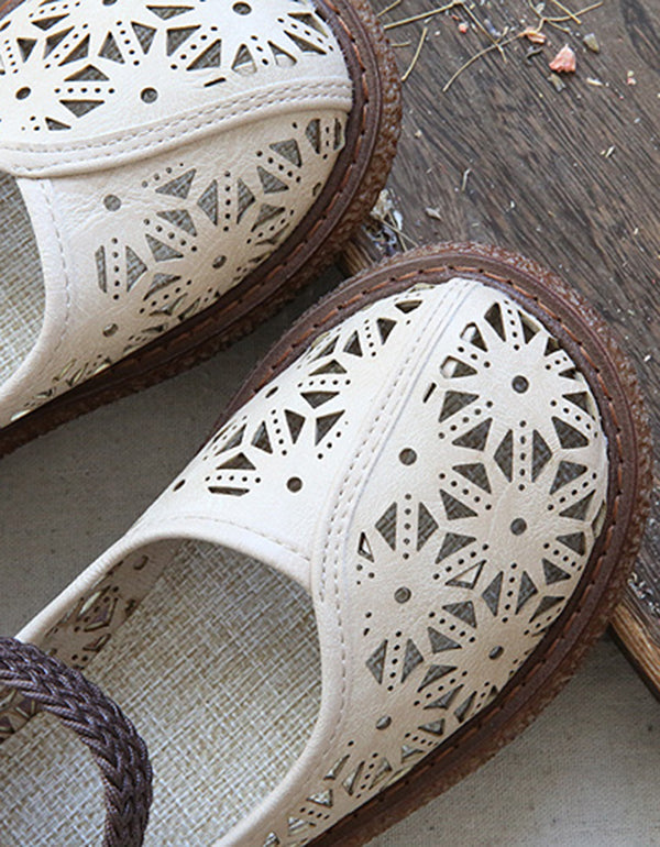 CD | Pantofi slip-on cu decupaj floral