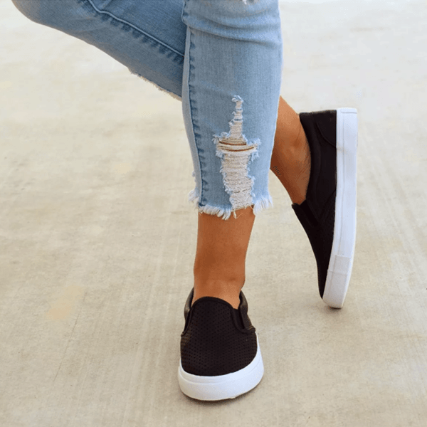 CD | Adidași la modă și confortabili