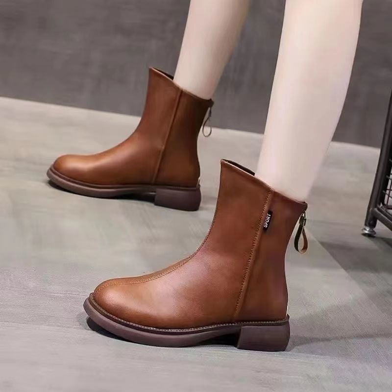 CD | Cizme confortabile și elegante