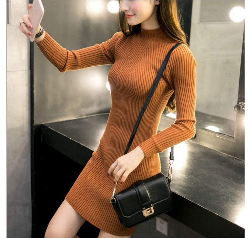 CD | Rochie mini tricotată cu gât rotund