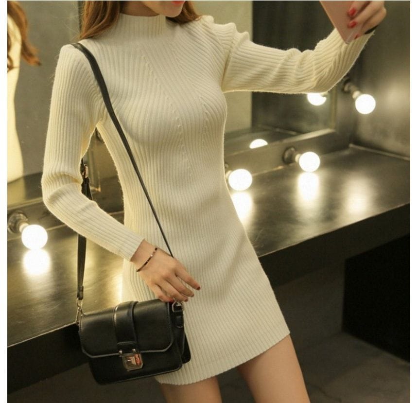 CD | Rochie mini tricotată cu gât rotund