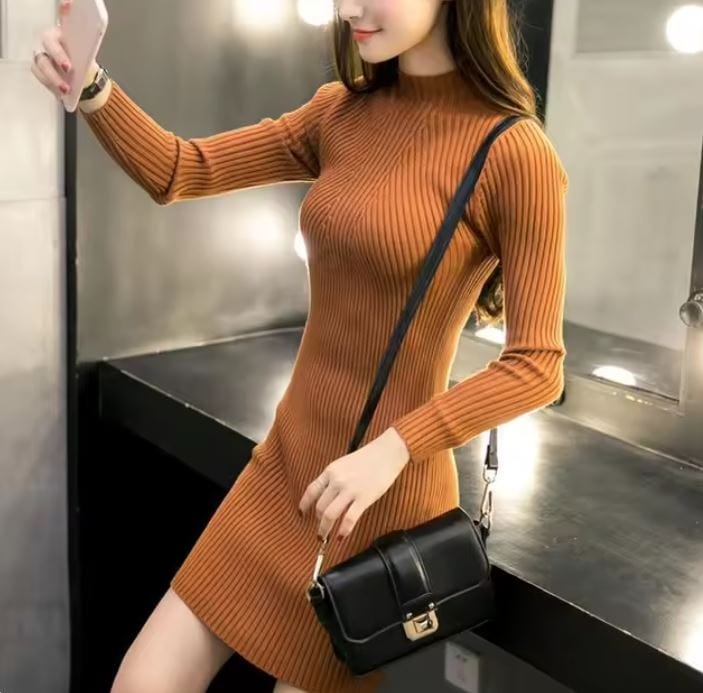 CD | Rochie mini tricotată cu gât rotund