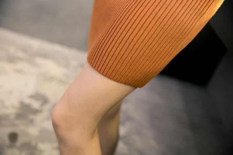 CD | Rochie mini tricotată cu gât rotund