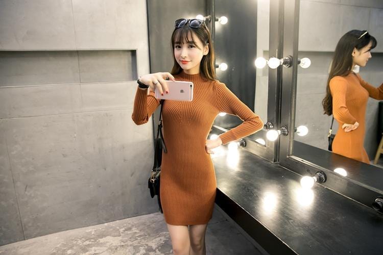 CD | Rochie mini tricotată cu gât rotund
