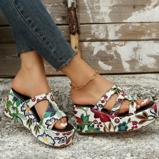 CD | Sandale cu decupaj floral peep toe