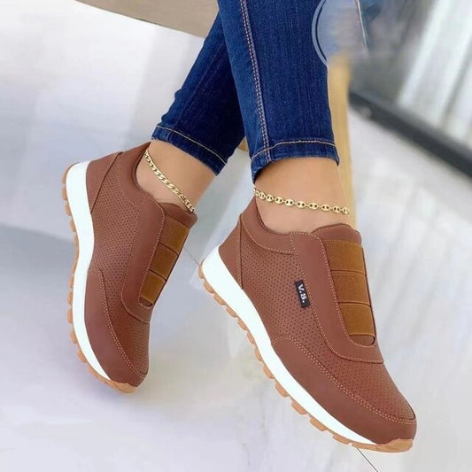 CD | Adidași eleganți și eleganți