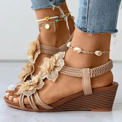 CD | Sandale wedge cu ornamente florale