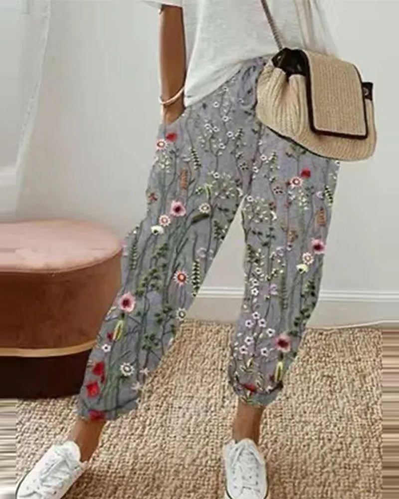 CD | Pantaloni casual pentru femei