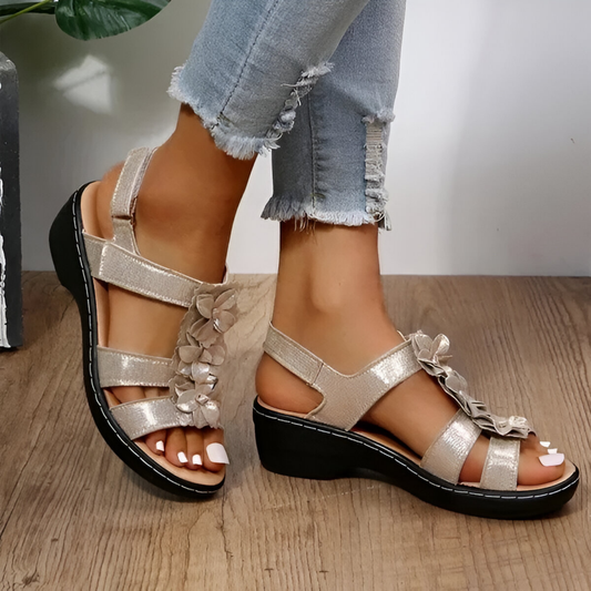 CD | Sandale cu toc wedge, farmec retro și suport ortopedic