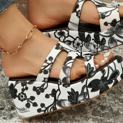 CD | Sandale cu decupaj floral peep toe