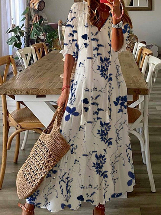CD | Rochie maxi albastră cu decolteu floral în formă de inimă