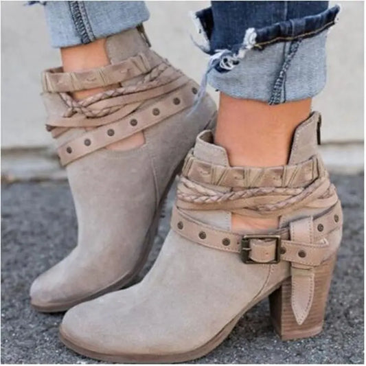 CD | Botine chic cu curea împletită