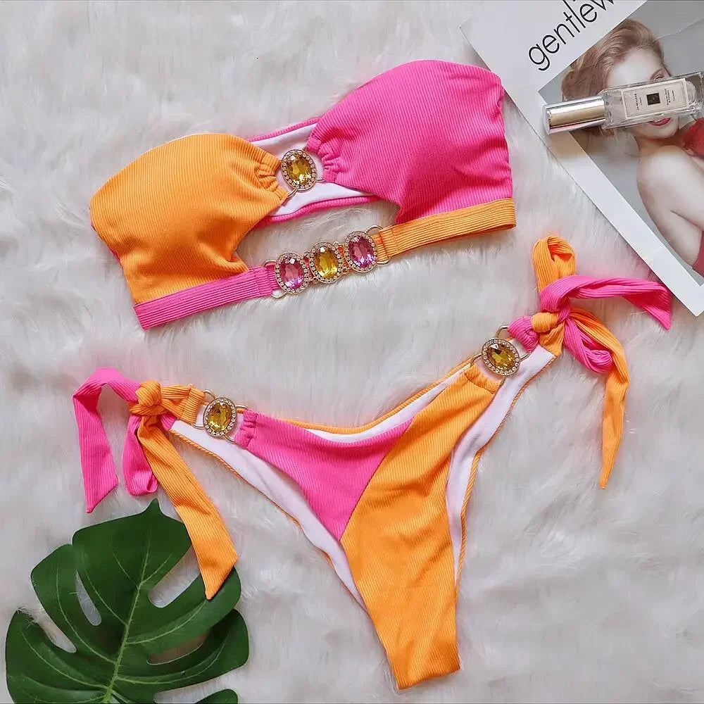 CD | Bikini trendy și ușor