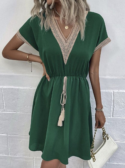 CD | Rochie mini lejeră cu dantelă