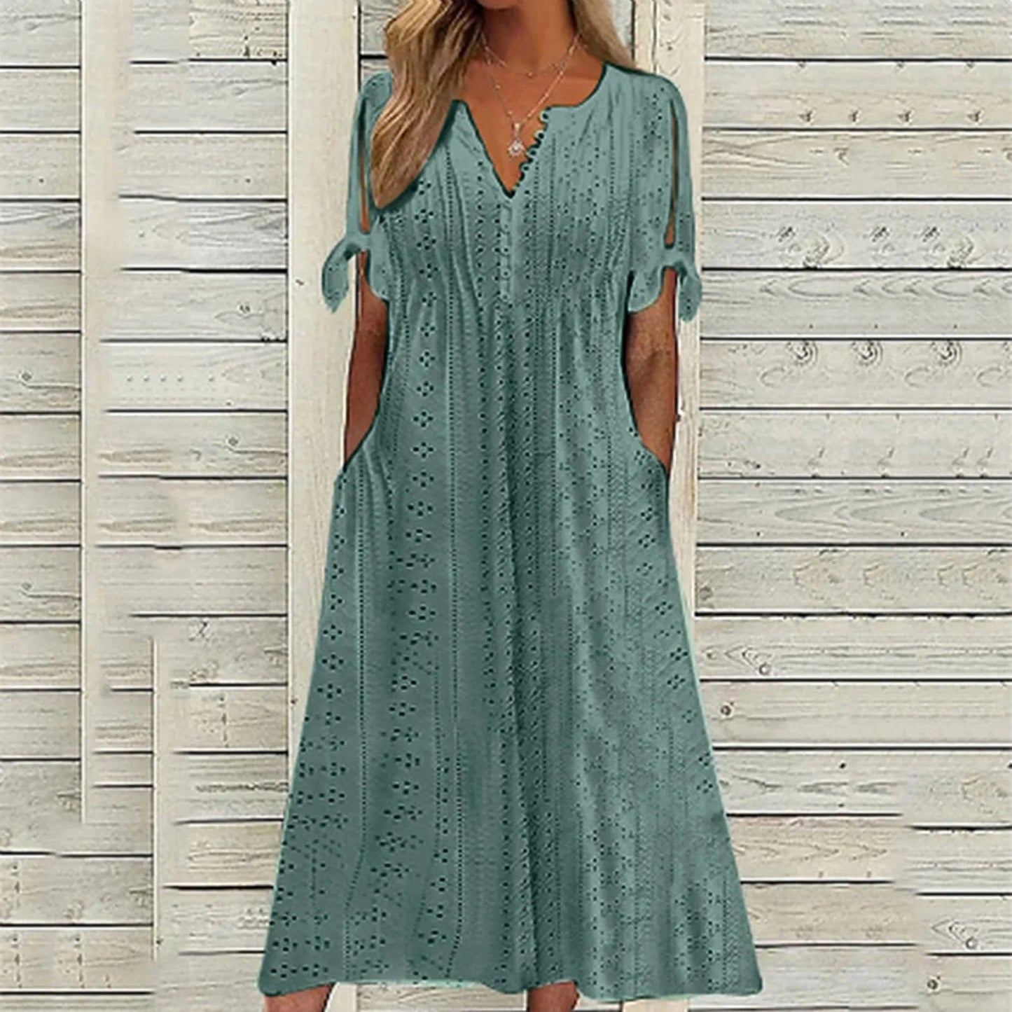 CD | Rochie de iarnă croită și elegantă