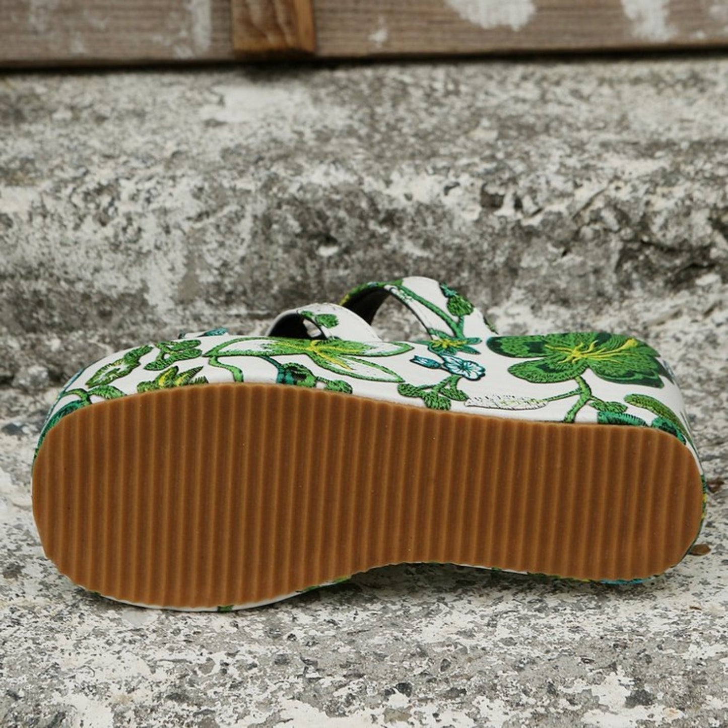 CD | Sandale cu decupaj floral peep toe