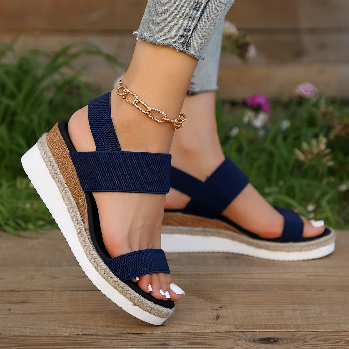 CD | Sandale cu pană elegante și casual